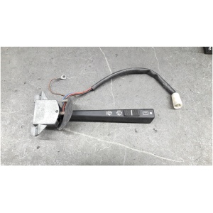 Volvo V240 bryter for vindusviskere 1363820 17139104617 main
