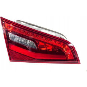 Baklykt venstre Audi A3/S3 8V 2013 – 8V4945093A 18384820195 main