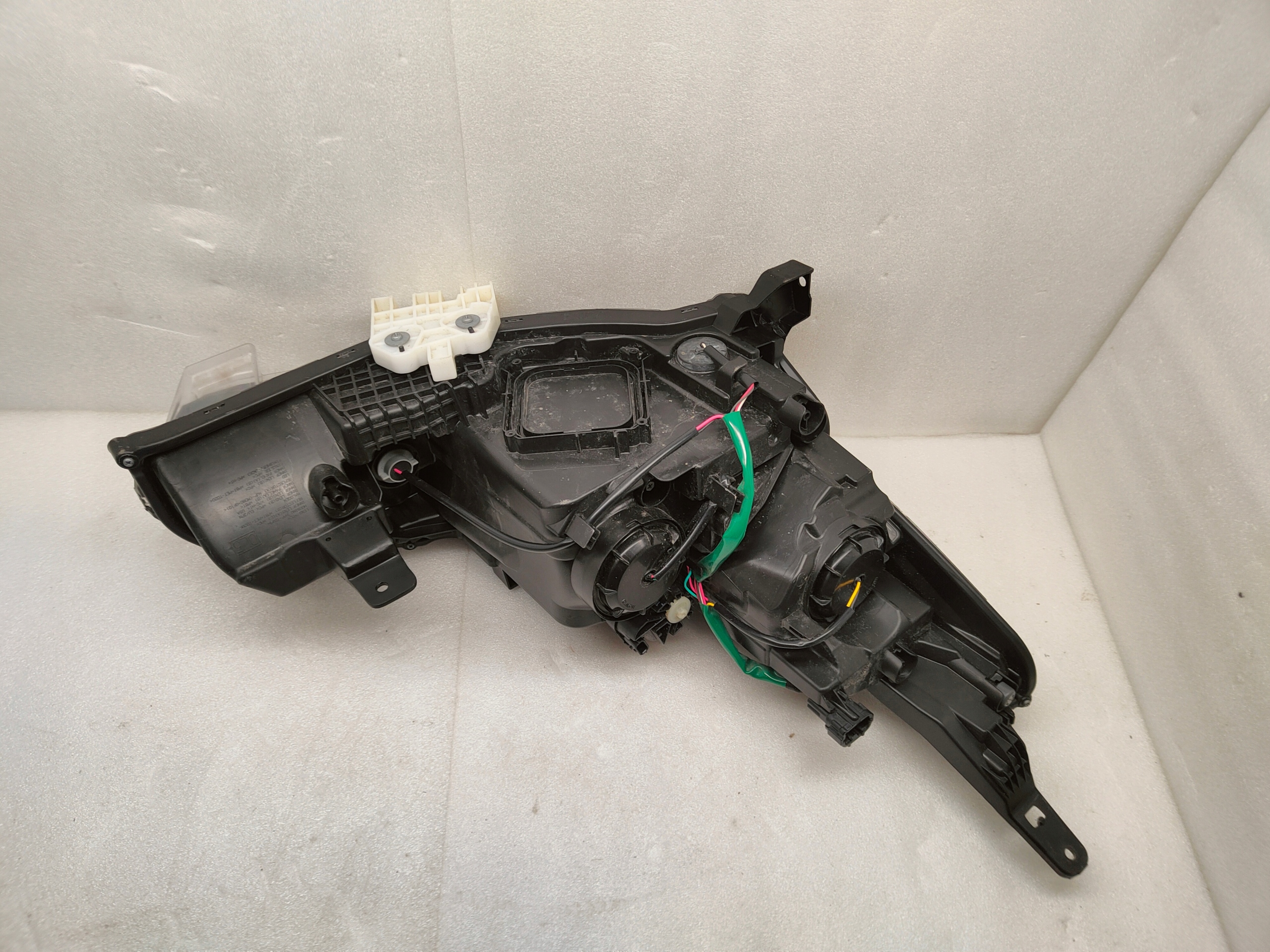 Nissan Leaf II – venstre front lyktelinse 260605SH0A 17261940181 gallery 6