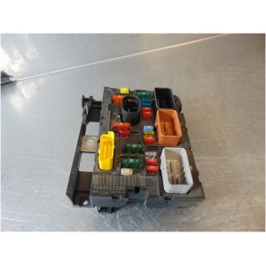 Peugeot 207 / Citroën 1.6 BSM-modul L04 9664055580 (OE) brukt 18655306728 main