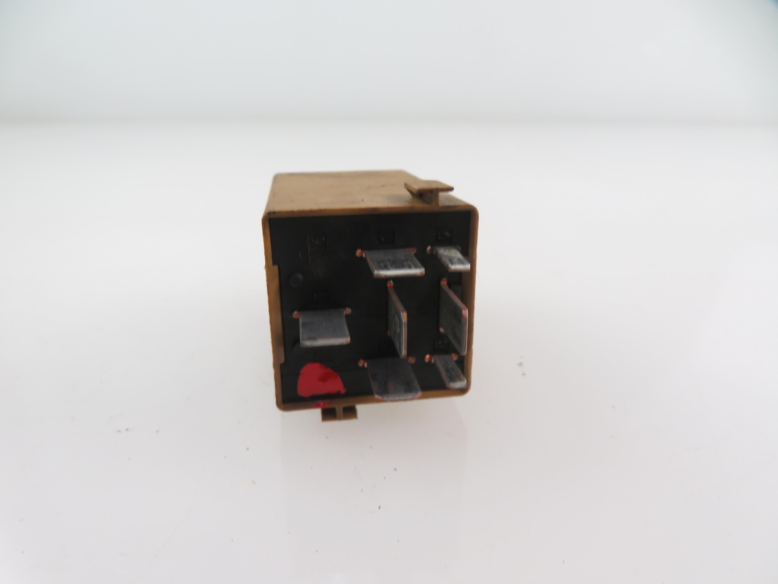 BMW vindusviskerrelé 61368384505 – passer E36 E38 E39 E46 E52 E53 E60 E61 E63 E64 E83 17998156979 gallery 2