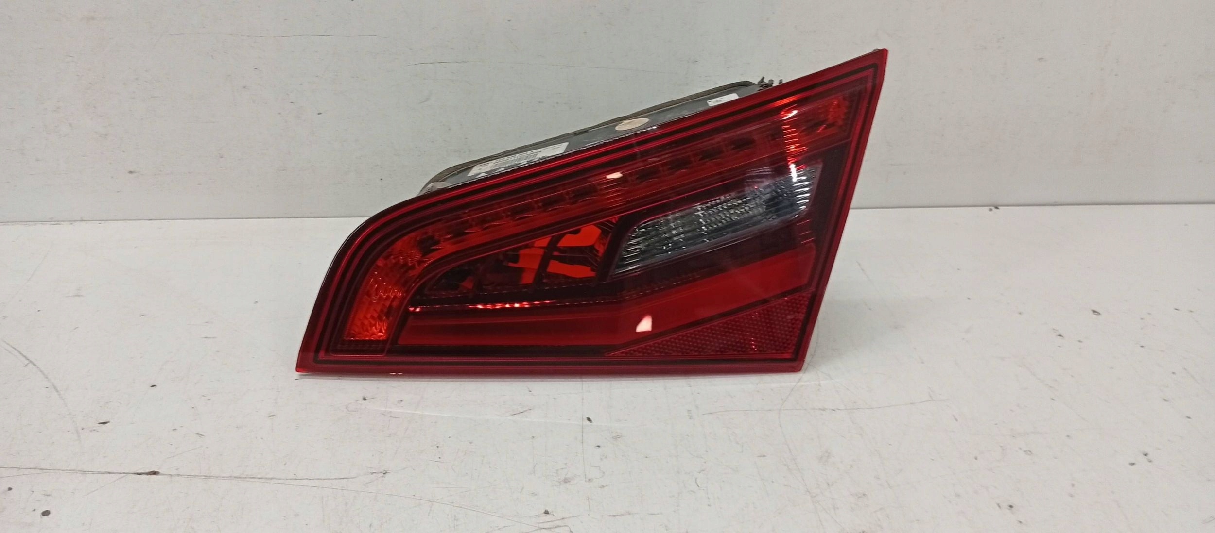 Baklykt høyre i bakluke Audi A3 8V Sportback 2012-2016 OEM 8V4945094A 18795583171 gallery 2