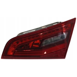 Baklykt høyre i bakluke Audi A3 8V Sportback 2012–2016 OEM 8V4945094A 18795583171 main