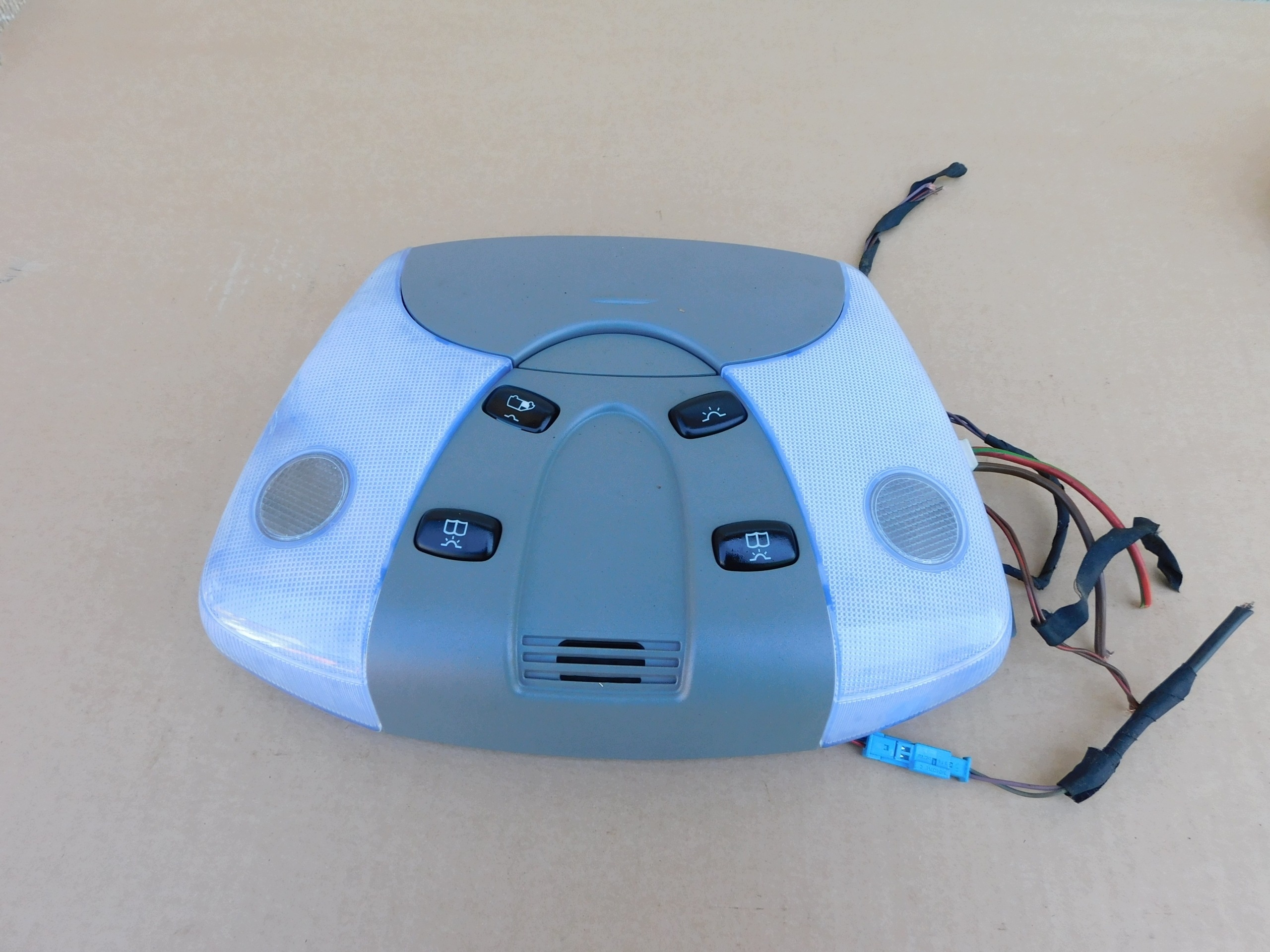 Taklampe/overhead-modul med mikrofon HELLA A9069000300 til Sprinter 906 / VW Crafter VII 18855196414 main